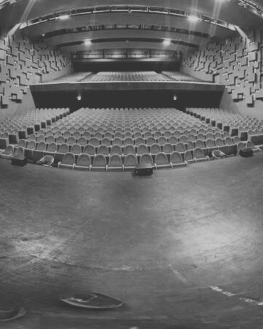 opening-awards-ceremony-1984-now-electronic-abr-festival