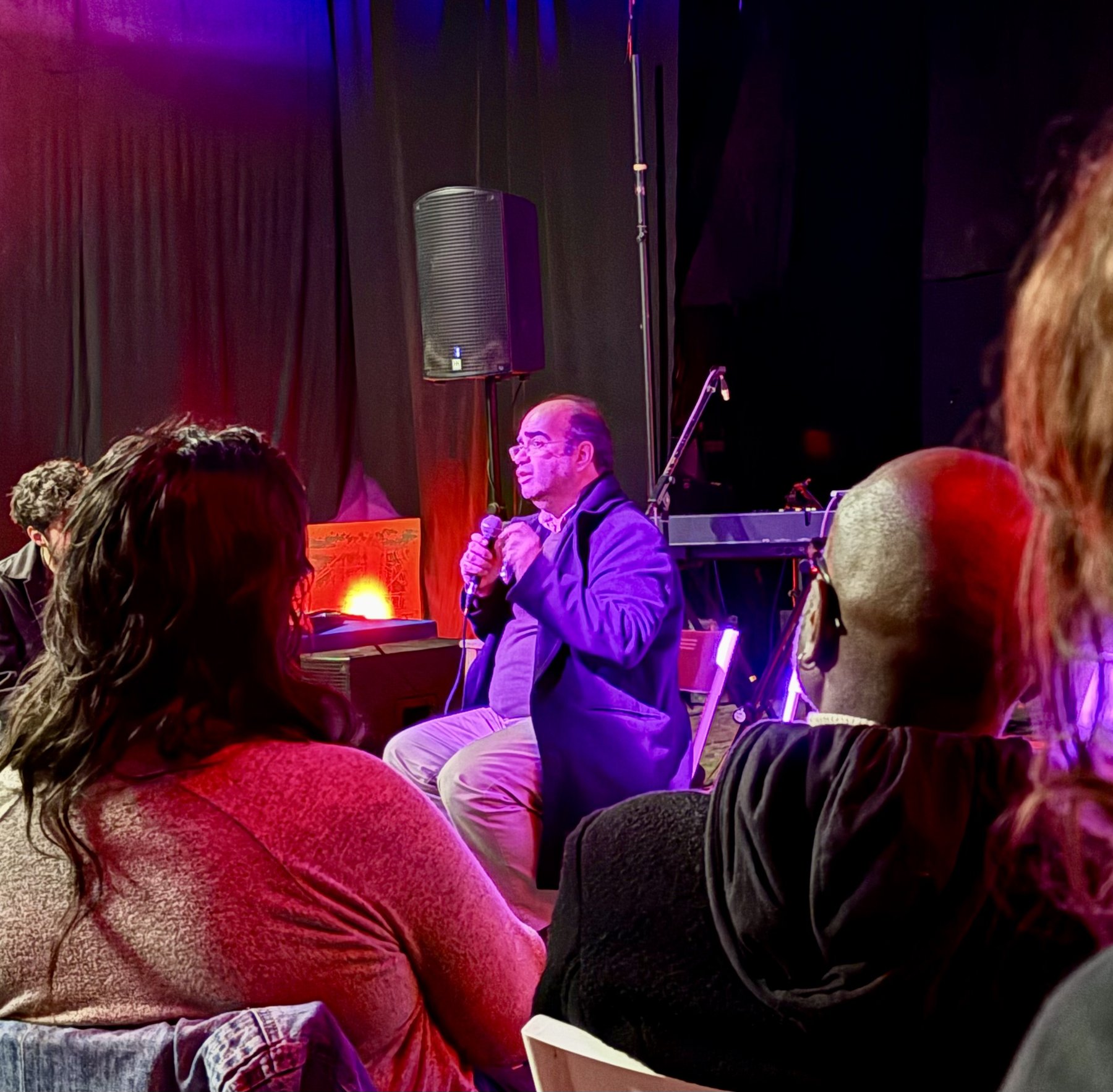 Luís Mendes speaking at Arroz Estúdios