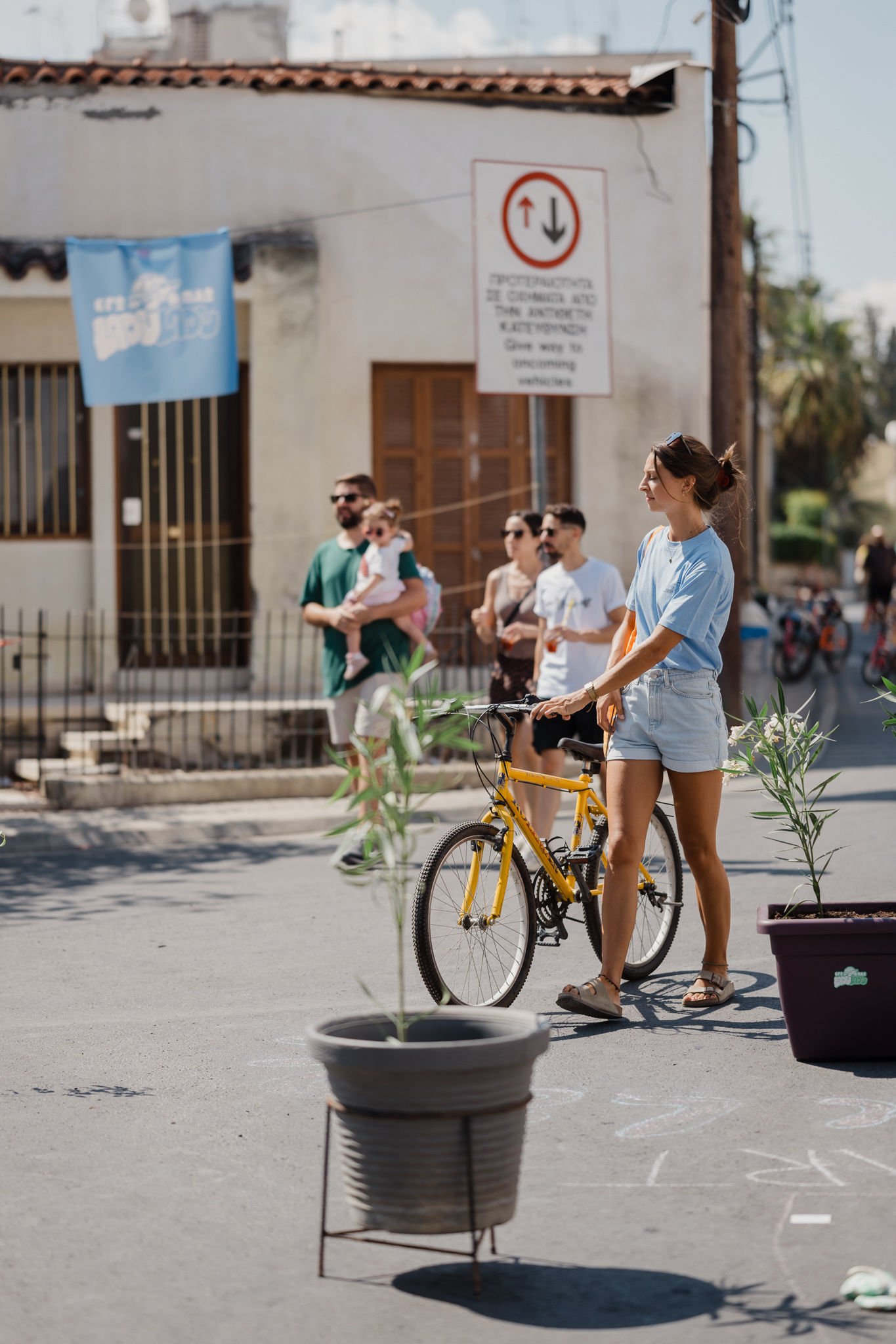Walking and cycling through the city with the OPU map